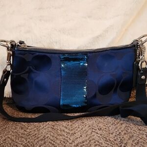 GUC - Elegant Blue Sequin Coach Bag